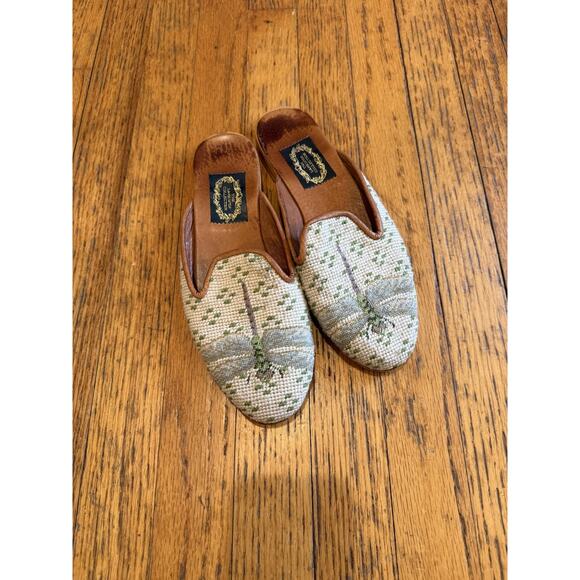 The Larkspur Collection Shoes Womens Size Medium Needlepoint Dragonfly Mules - Picture 1 of 7
